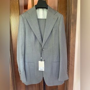 Beautiful gray suit from Suit Supply.